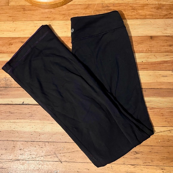 Lululemon Yoga Pants Size 6 - Picture 2 of 3